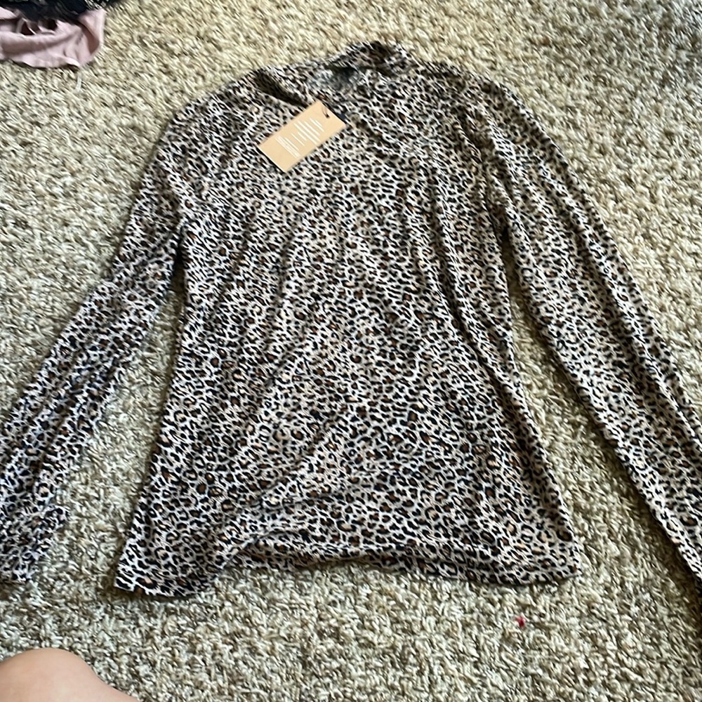 Tight long sleeve